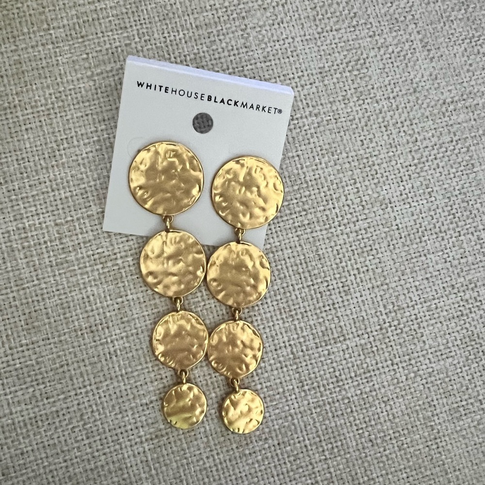White House black market earrings. Never worn.